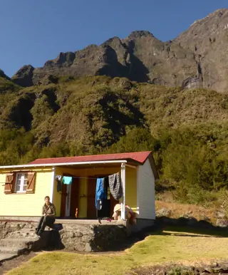 Wandern von Hütte zu Hütte auf La Réunion